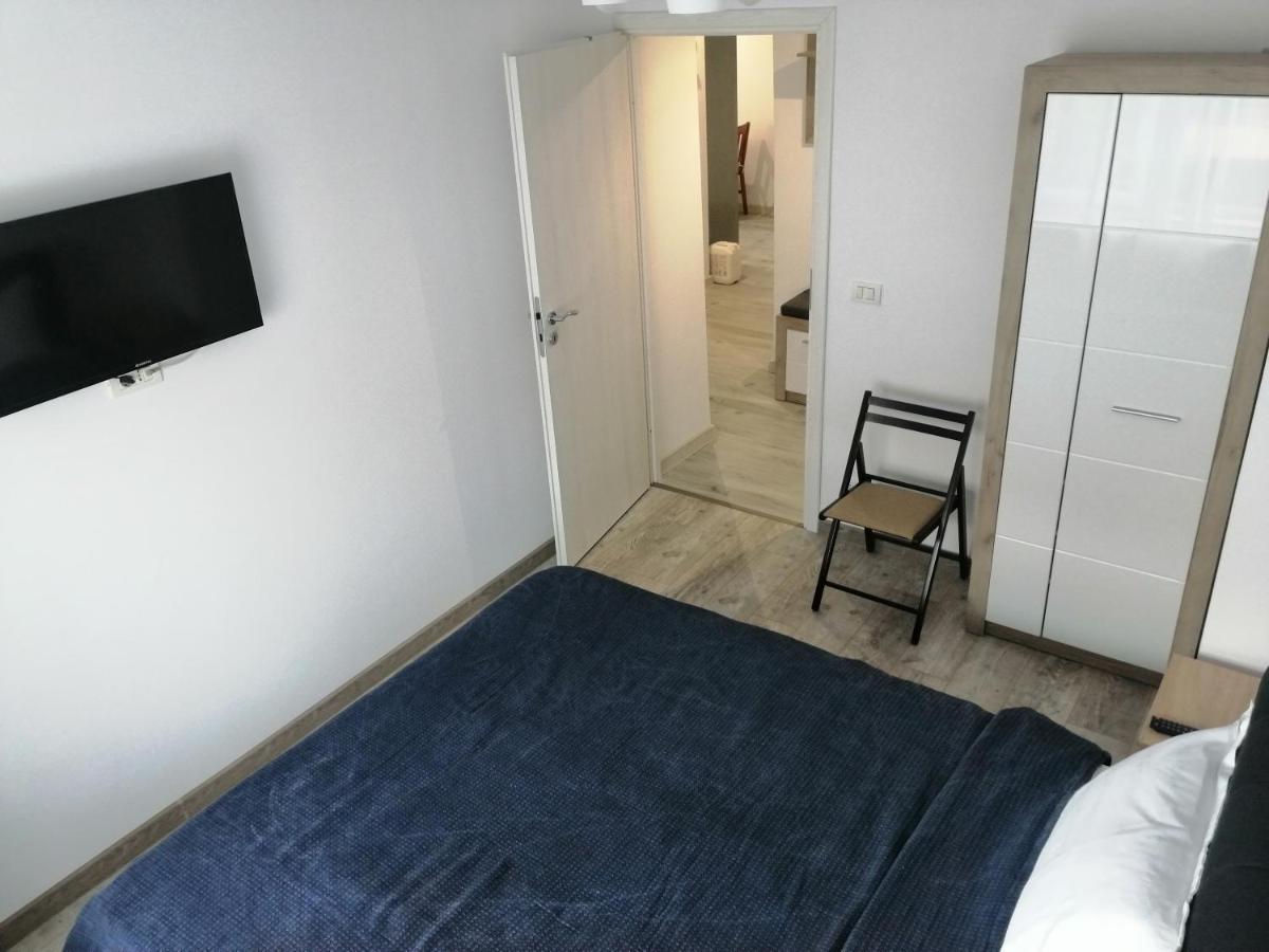 Rosenau Apartment Rîşnov Buitenkant foto